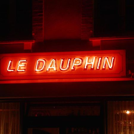 Hotel Le Dauphin Moulins-la-Marche Exterior foto